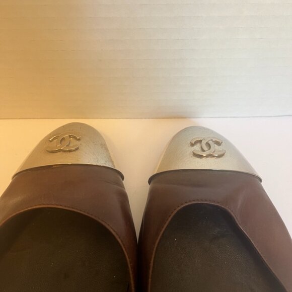 Chanel Leather Dark Brown Cap Toe Metal CC Flats Chocolate Shoes EU 37 / US 7 - Picture 6 of 11
